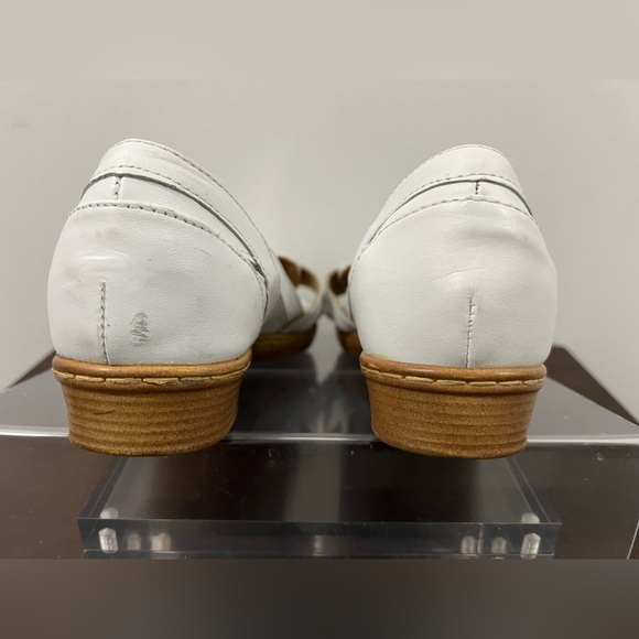 Softspots Women's Cream Woven Flats - Picture 5 of 11